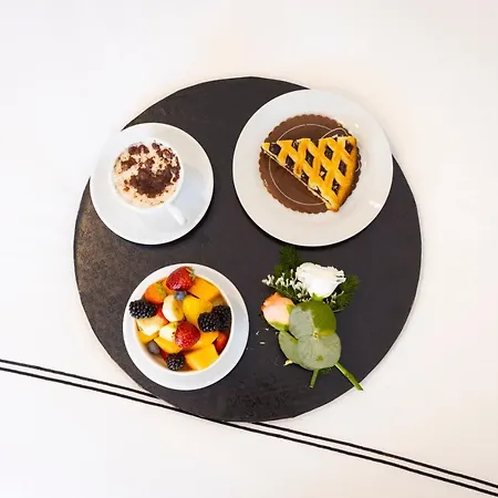 Hotel Popula - The Lifestyle